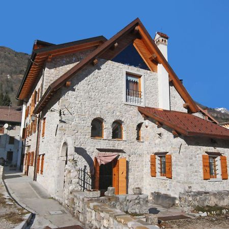 Apartment Albergo Diffuso - Cjasa Ustin-2 By Interhome Барчис Экстерьер фото