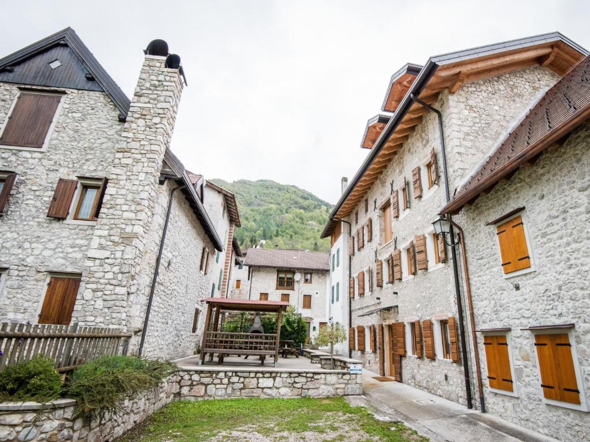 Apartment Albergo Diffuso - Cjasa Ustin-2 By Interhome Барчис Экстерьер фото
