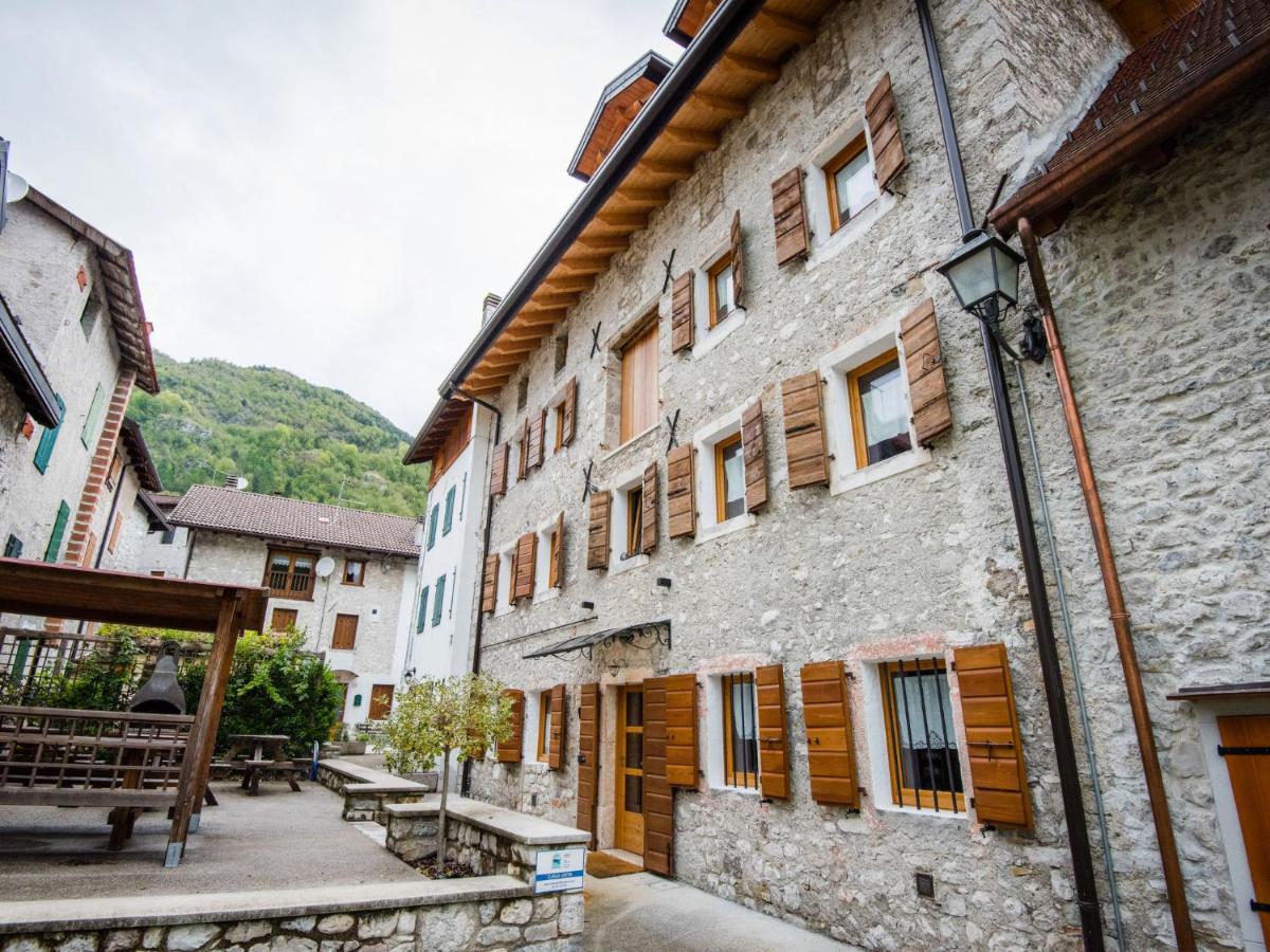 Apartment Albergo Diffuso - Cjasa Ustin-2 By Interhome Барчис Экстерьер фото